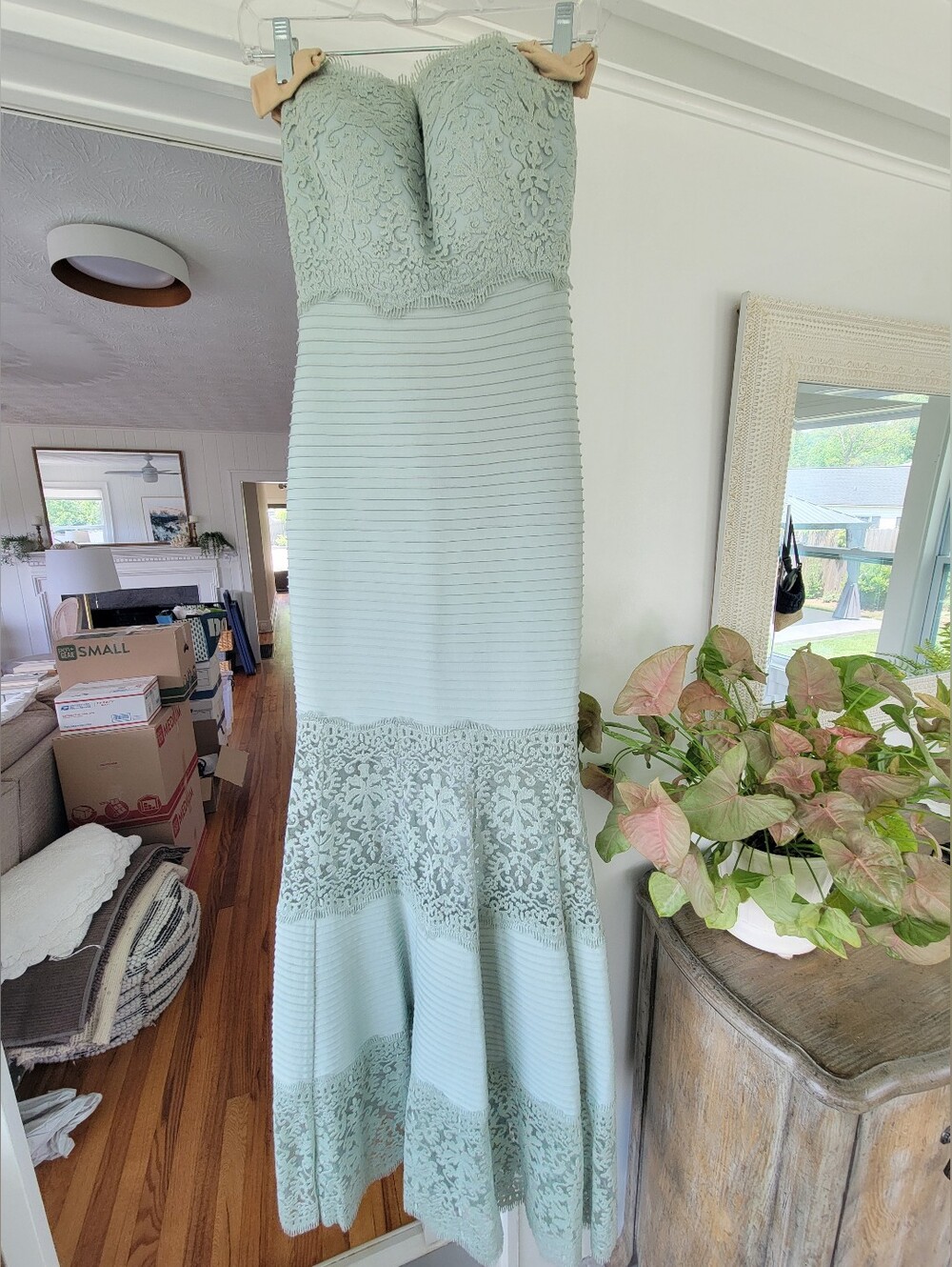 Tadashi Shoji XS Strapless Lace-Detail Mermaid Dress